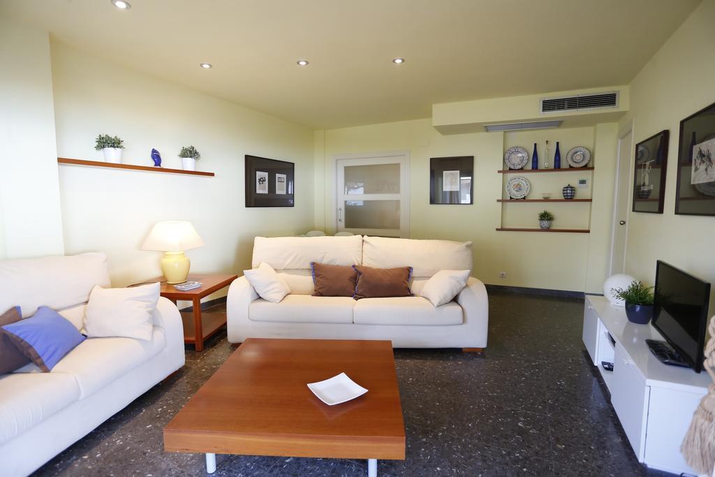 Apartamentos Alquihouse Vilafortuny Cambrils Δωμάτιο φωτογραφία