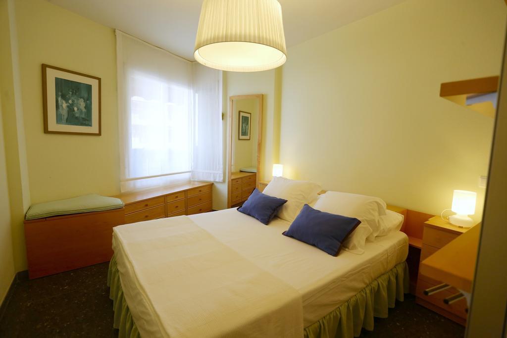 Apartamentos Alquihouse Vilafortuny Cambrils Δωμάτιο φωτογραφία